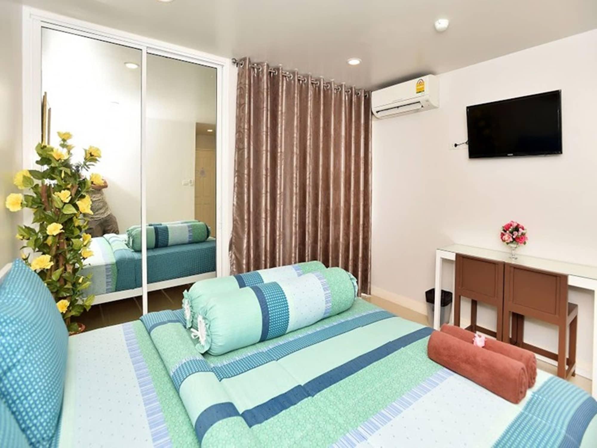 Parvena Hotel Bangkok Buitenkant foto