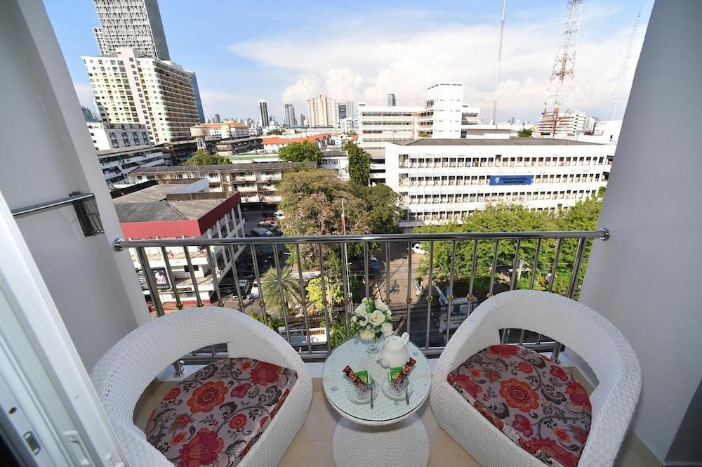 Parvena Hotel Bangkok Buitenkant foto