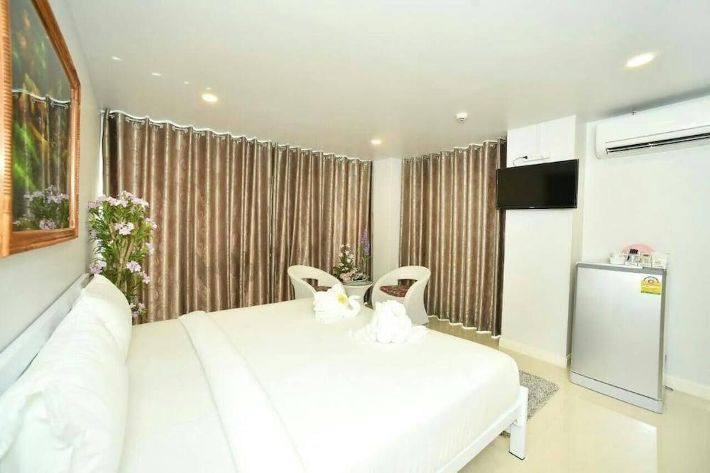 Parvena Hotel Bangkok Buitenkant foto
